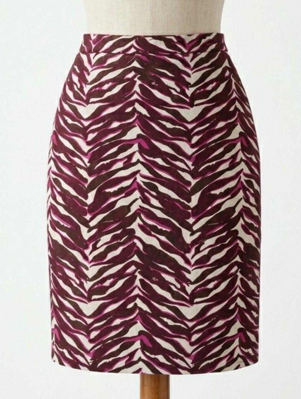 NWT Merona Animal Print Pencil Skirt Magenta Plum Tiger Stripe Size 8